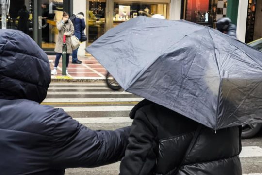 Επικαιροποιήθηκε το έκτακτο ΕΜΥ - Πότε κοπάζουν οι καταιγίδες
